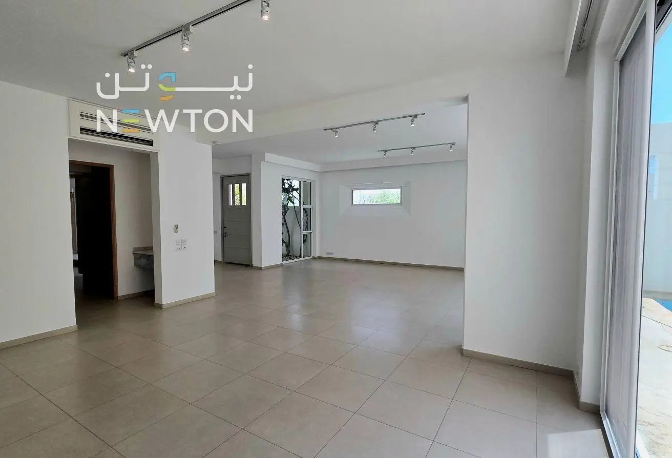 property-HH-ADL-08-8