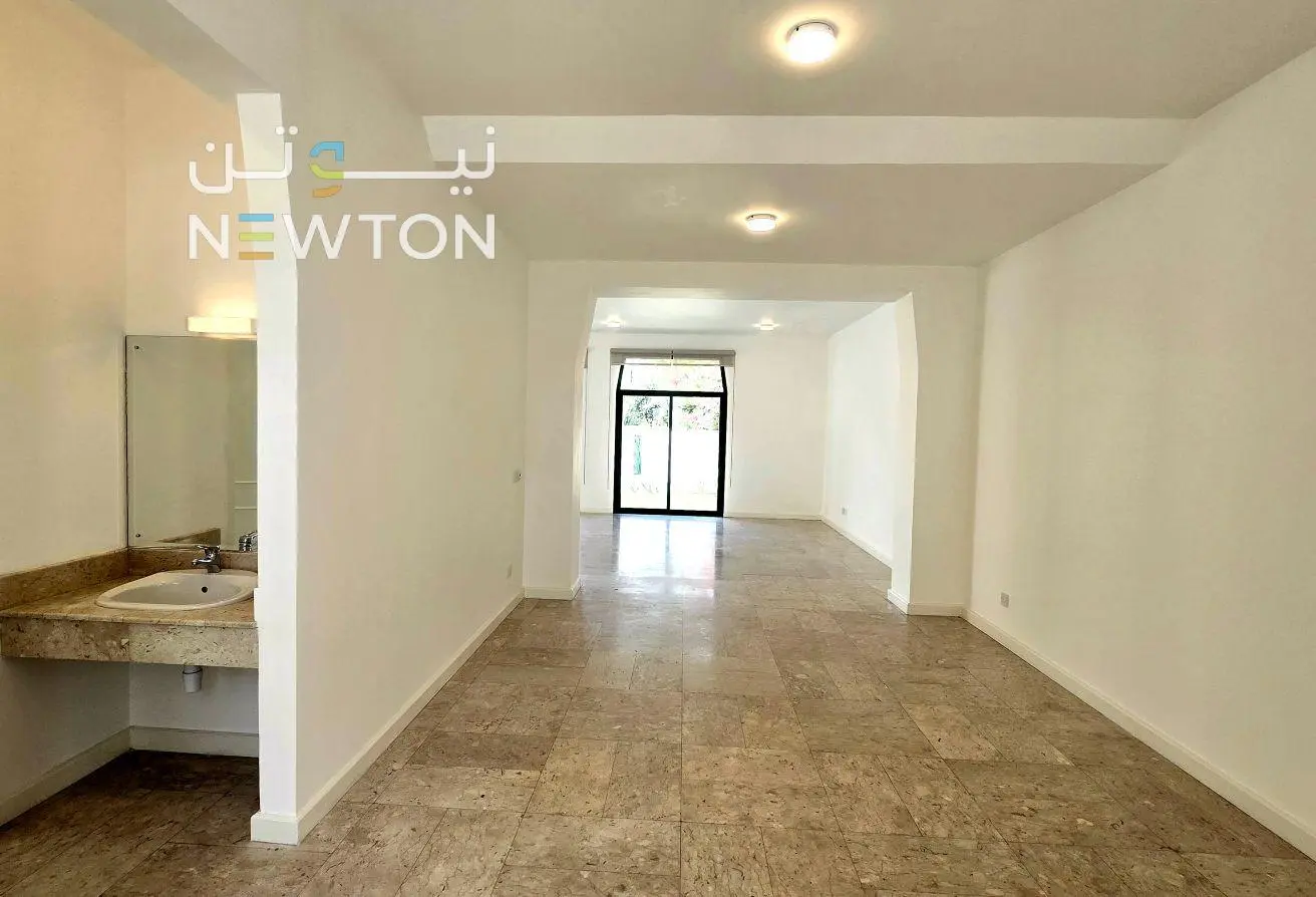 property-HH-ADL-07-8-1